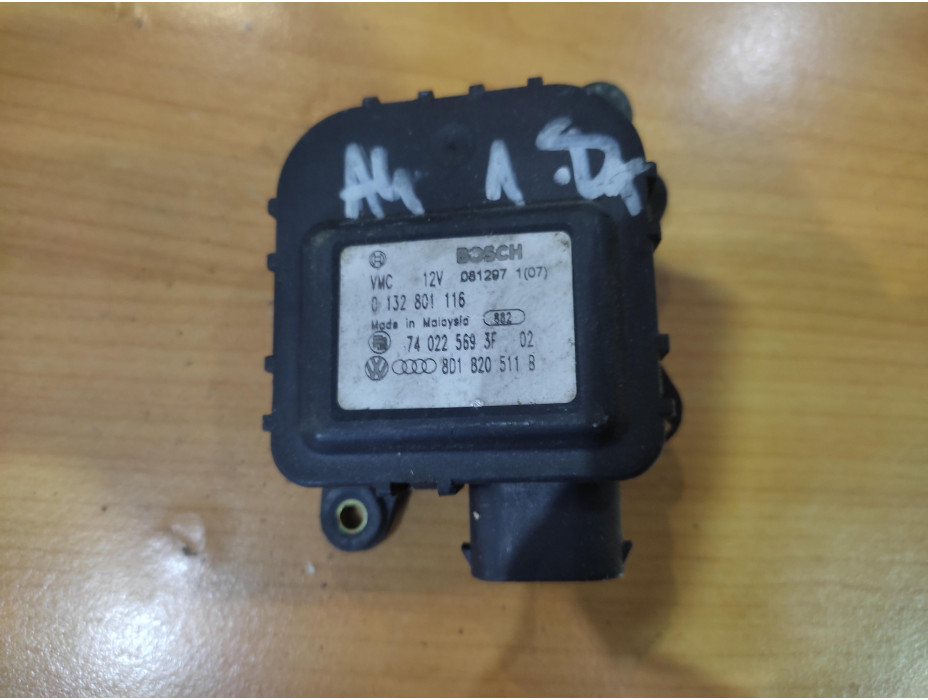 Моторче за клапа за парно - 147 за Audi A4 B5