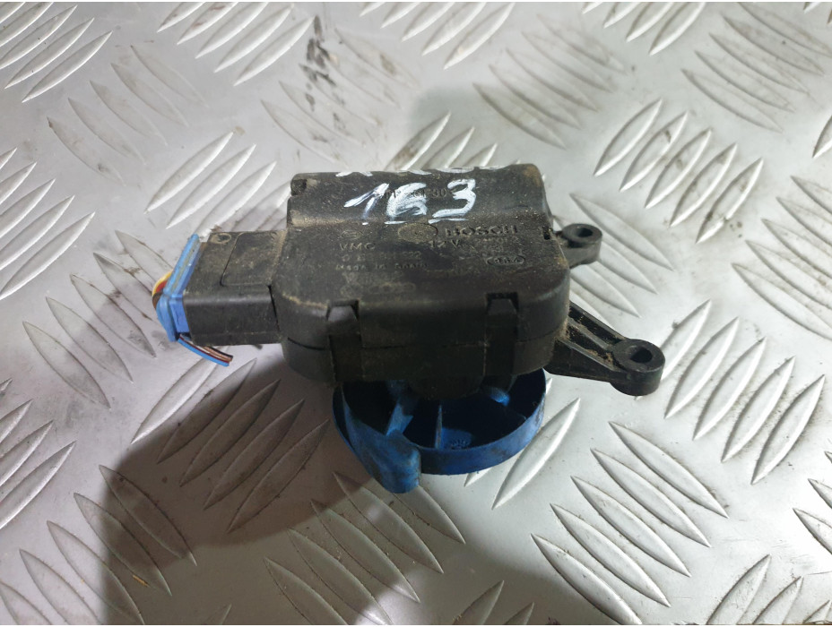 Моторче за клапа за парно - 163 за Audi A4 B6