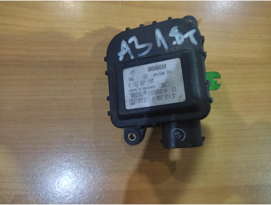 Моторче за клапа за парно - 164 за Audi A3 8L