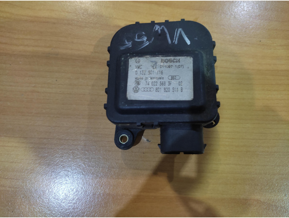 Моторче за клапа за парно - 174 за VW B5