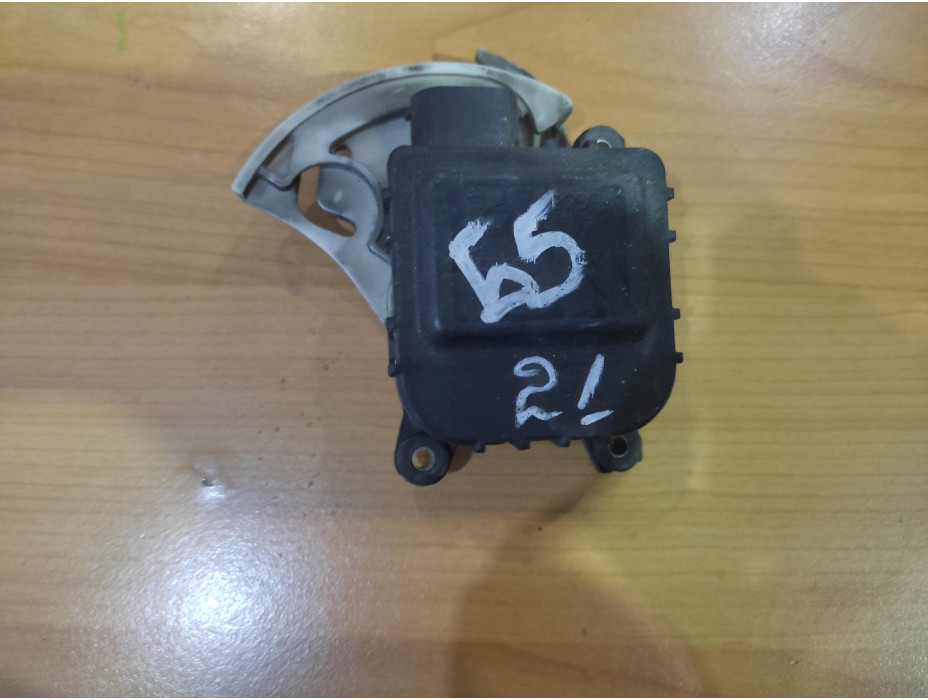 Моторче за клапа за парно - 21 за Audi A4 B5