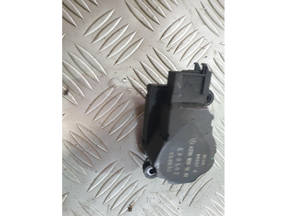 Моторче за клапа за парно - 3 за Mercedes E Class, W211 2.7CDI