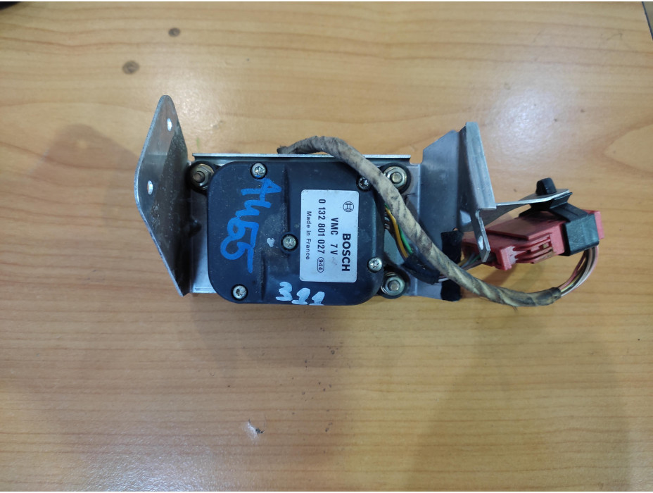 Моторче за клапа за парно - 311 за Audi A4 B5 1.9