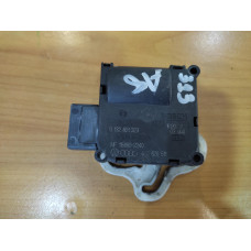 Моторче за клапа за парно - 313 за Audi A8 D3