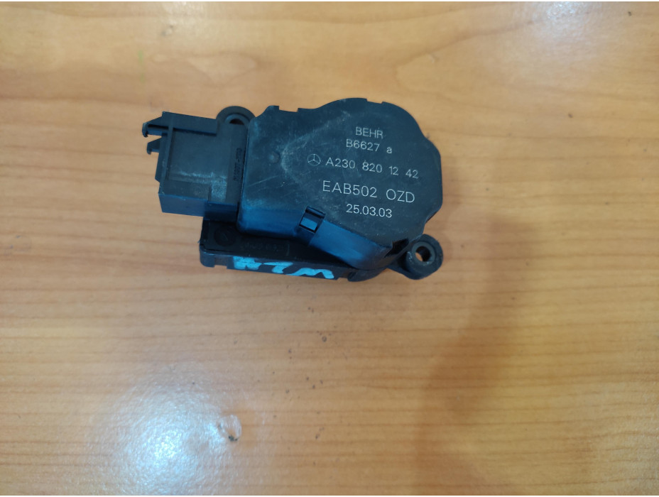 Моторче за клапа за парно - 320 за Mercedes S Class W221