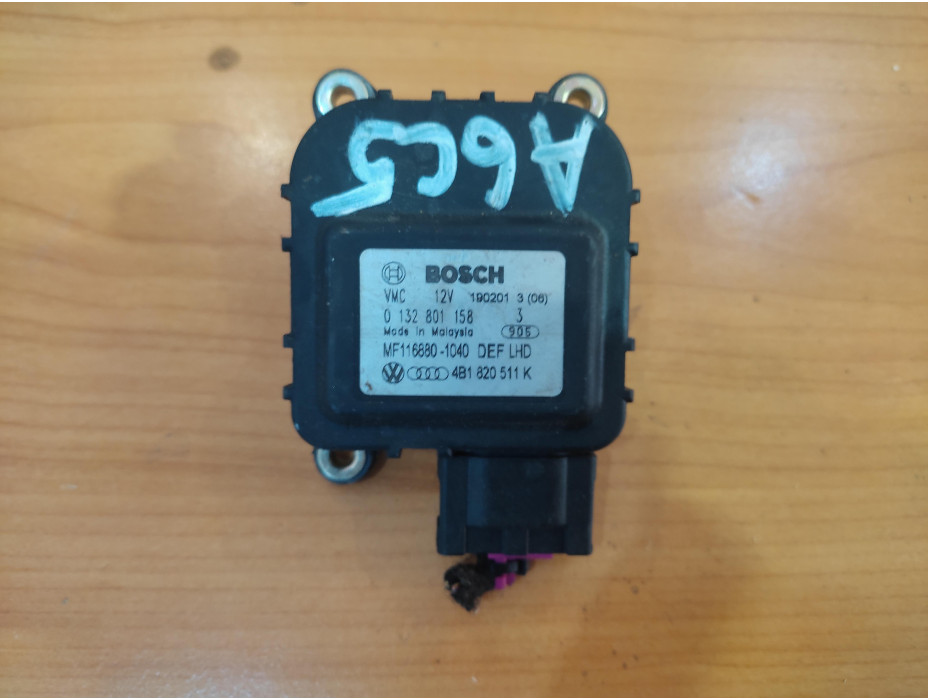 Моторче за клапа за парно - 329 за Audi A6 C5