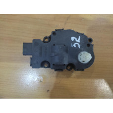 Моторче за клапа за парно - 52 за Audi A4 B8