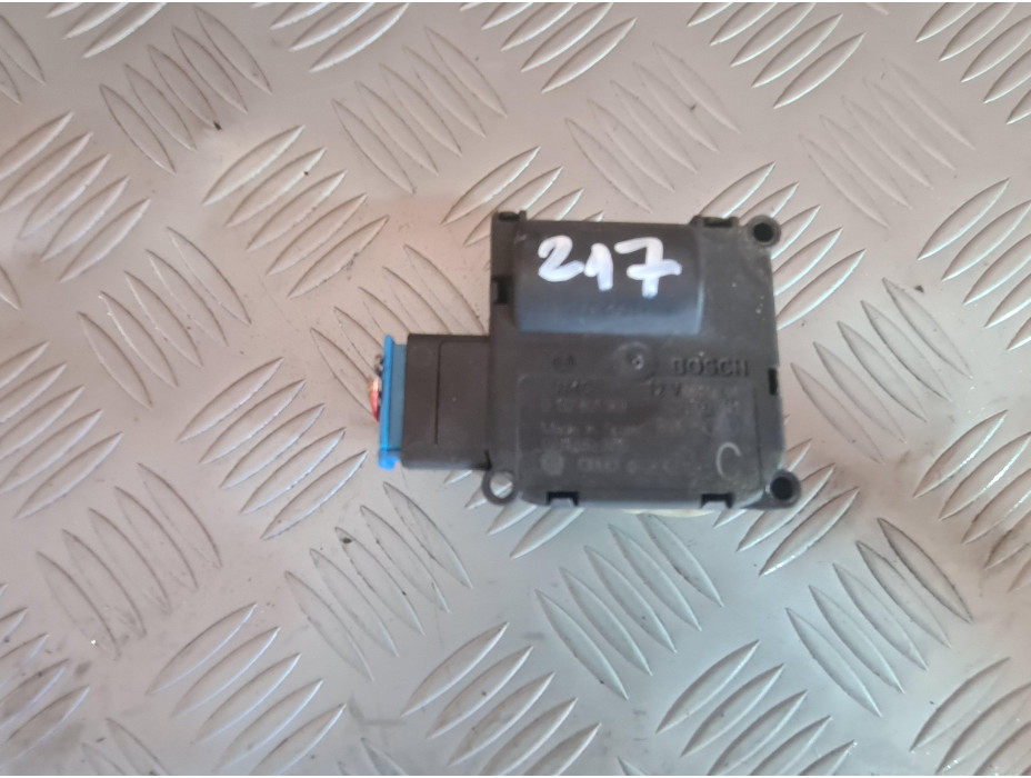 Моторче за клапа за парно за Audi A8 D3 - 217