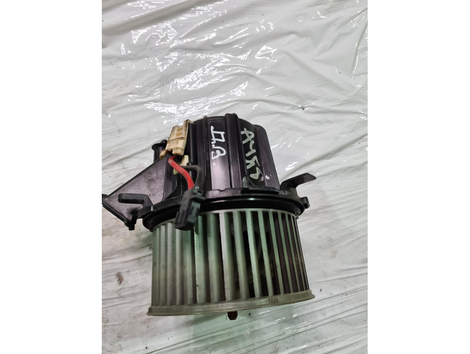 Моторче за парно за Ауди А4 Б8 / Audi A4 B8 2.0 TDI комби