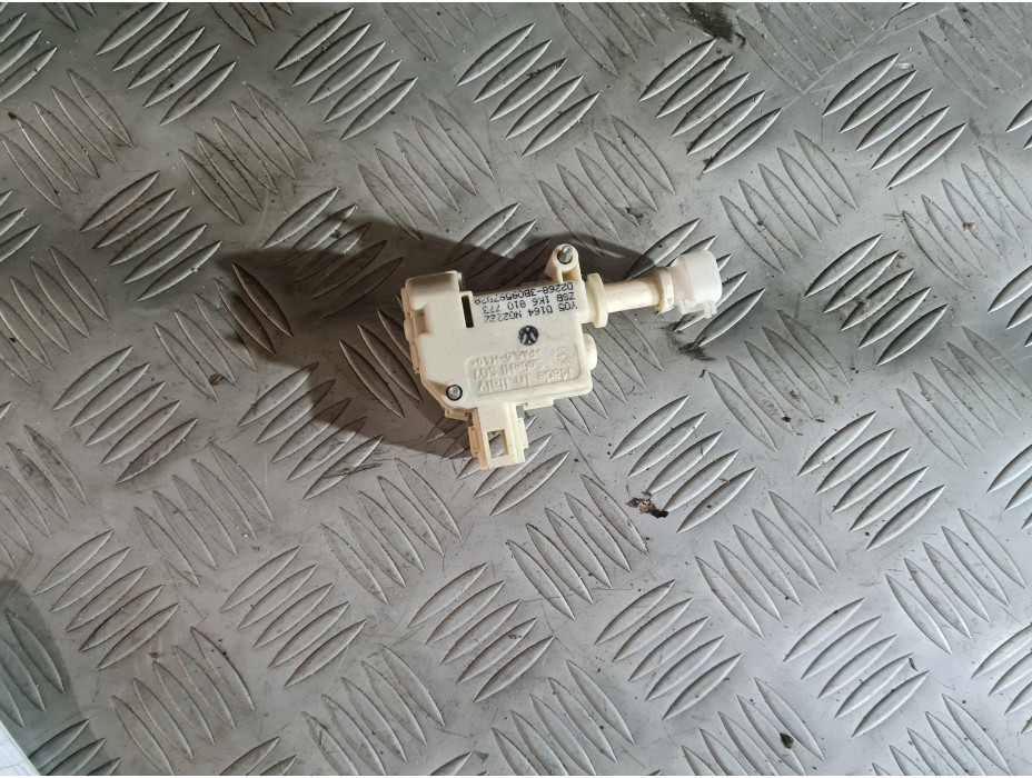 Моторче за резервоар за VW Golf 5 1.6FSI