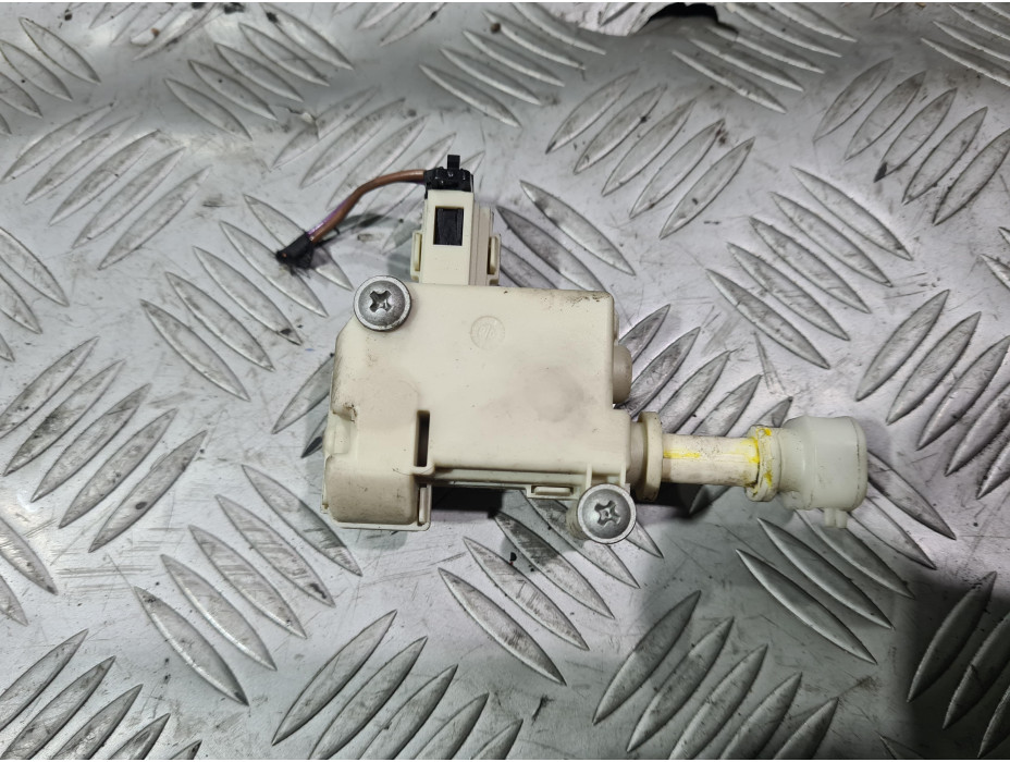 Моторче за резервоар за VW Passat B6 2.0 TDI ВМР