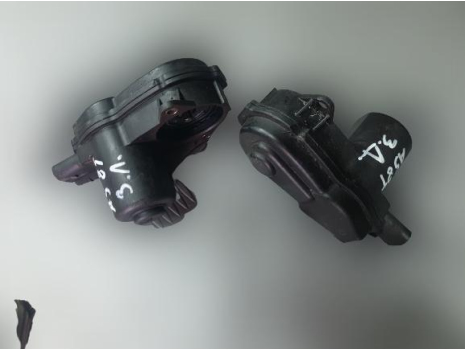 Моторче за ръчна спирачка за Audi A5 8T 2.7TDI