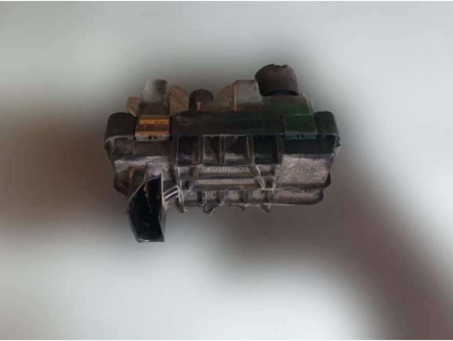 Моторче за турбо за Mercedes W211 2.7 CDI