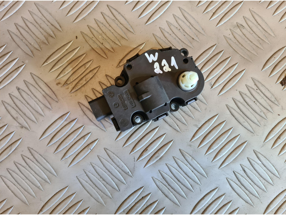 Моторче клапа 222 за Mercedes S320 CDI W221