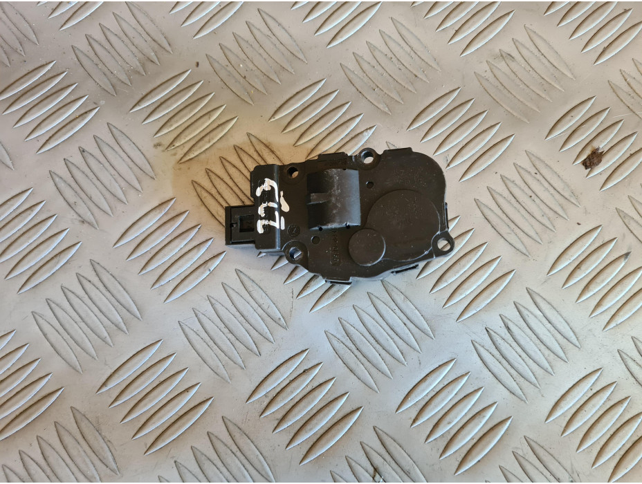 Моторче клапа 223 за Mercedes S320 CDI W221