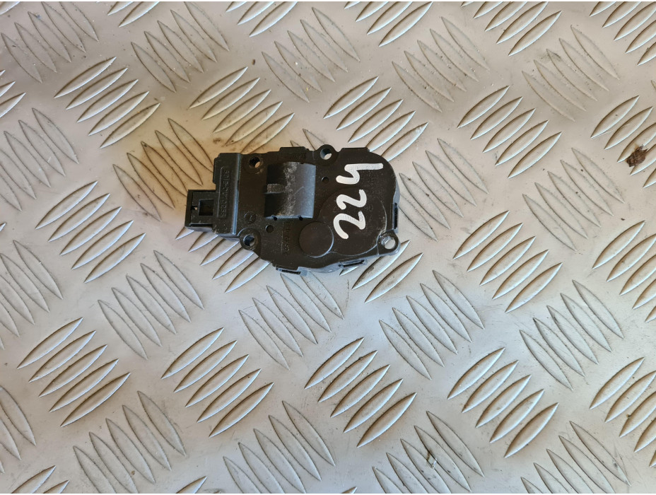 Моторче клапа 224 за Mercedes S320 CDI W221