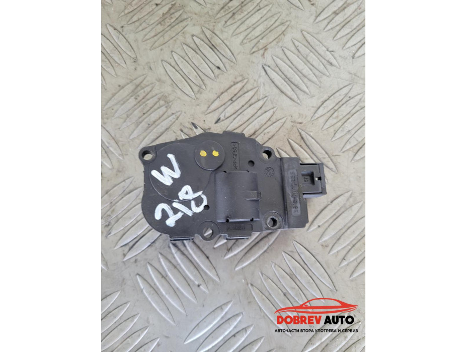 Моторче клапа парно (1) за Mercedes CLS W218