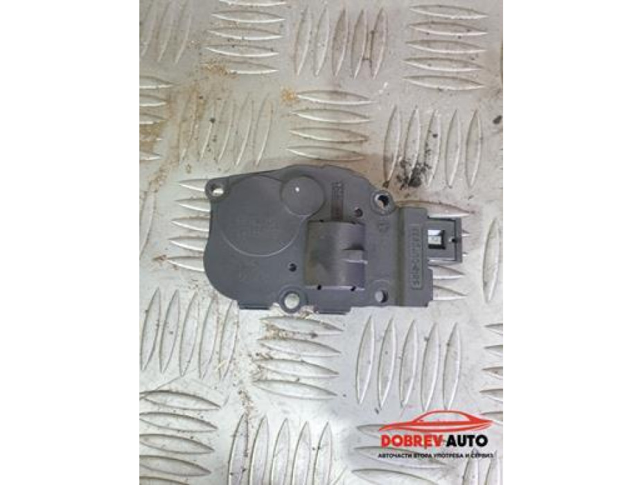 Моторче клапа парно (3) за Mercedes S 500 Long W221 Моторче клапа парно (3) за Mercedes S 500 Long W221