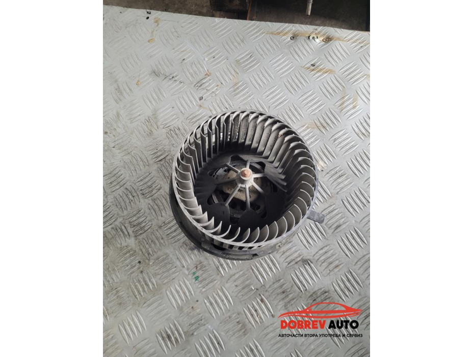 Моторче парно (десен волан) за VW Touran 1T