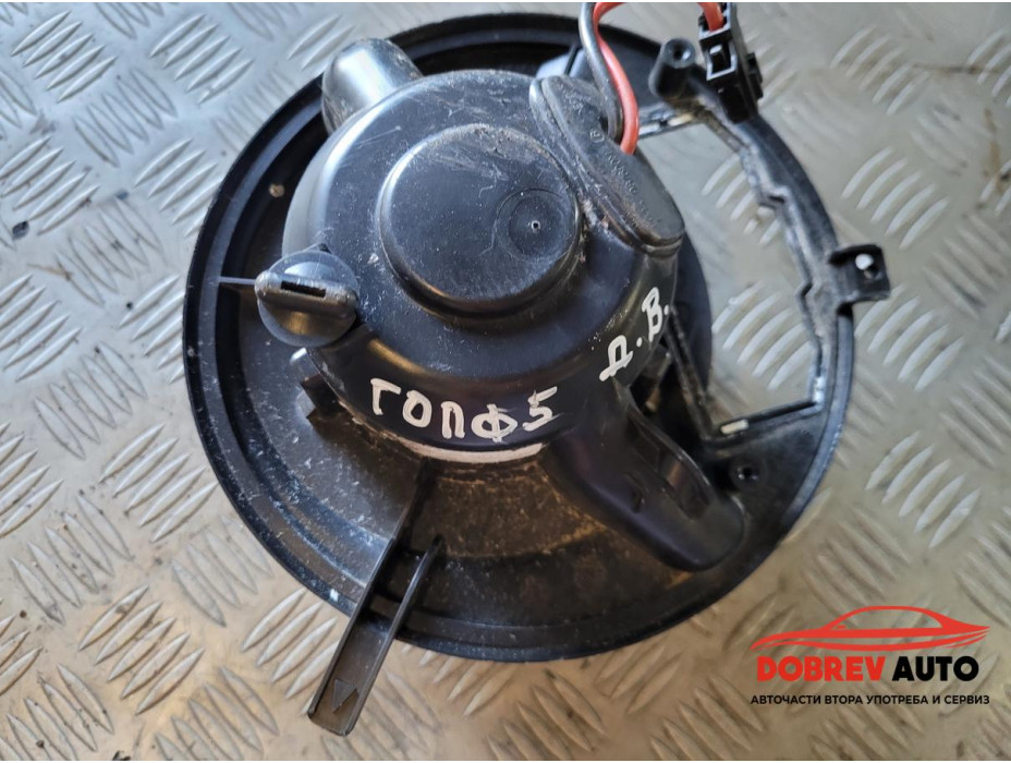 Моторче парно за VW Golf MK5 - десен волан