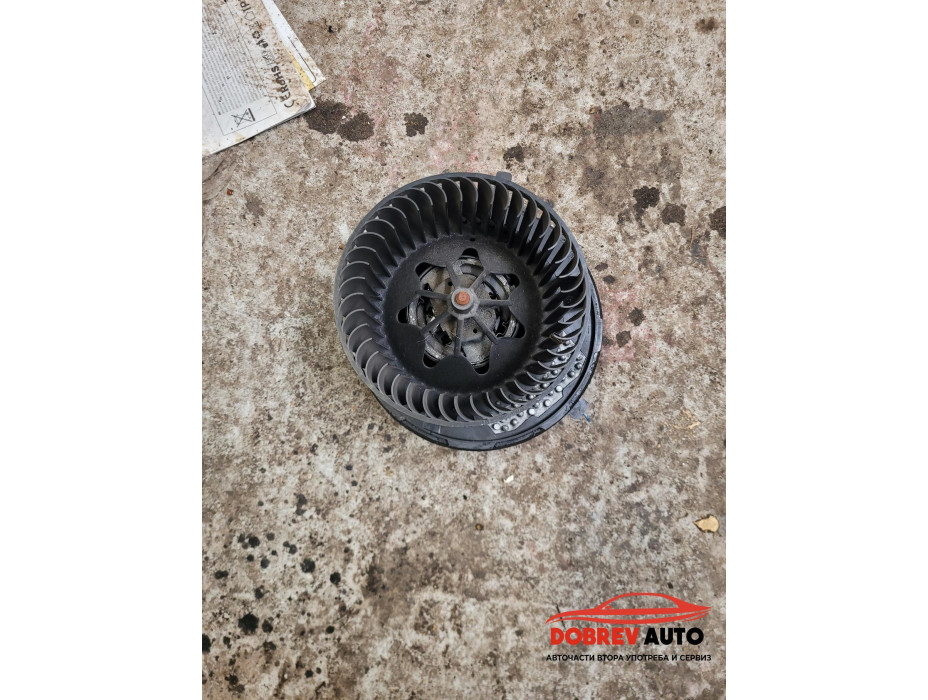 Моторче парно за VW Passat B7 1.6 TDI десен волан