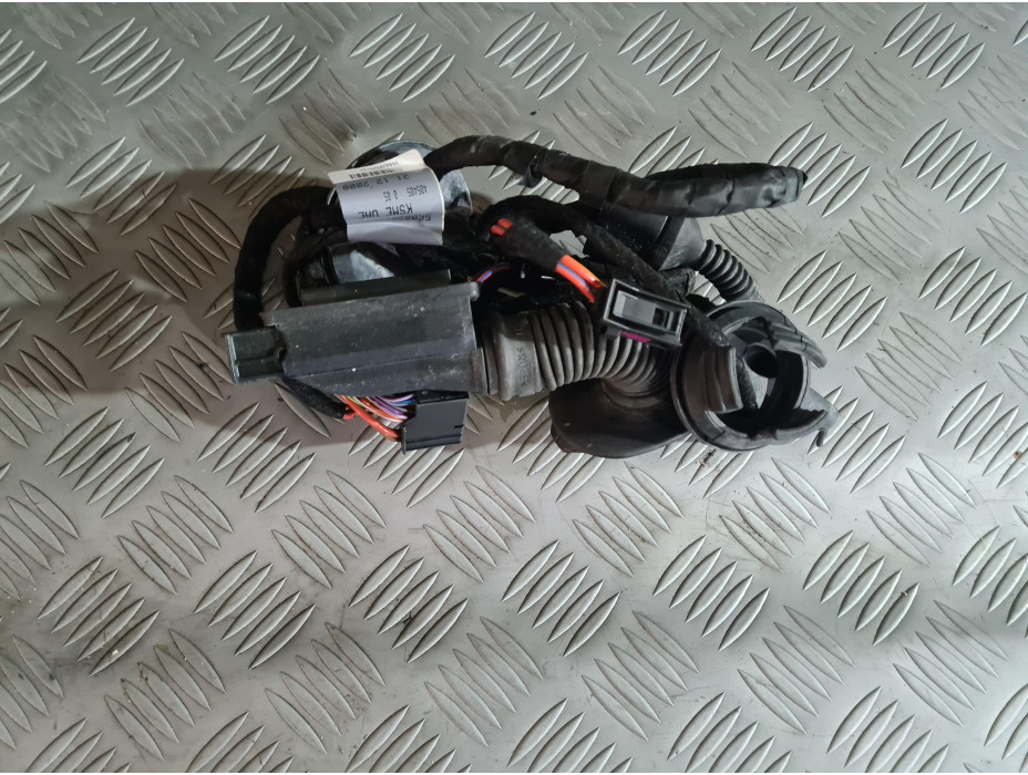 Окабеляване за предна дясна врата за Audi A4 B8 Окабеляване за предна дясна врата за Audi A4 B8