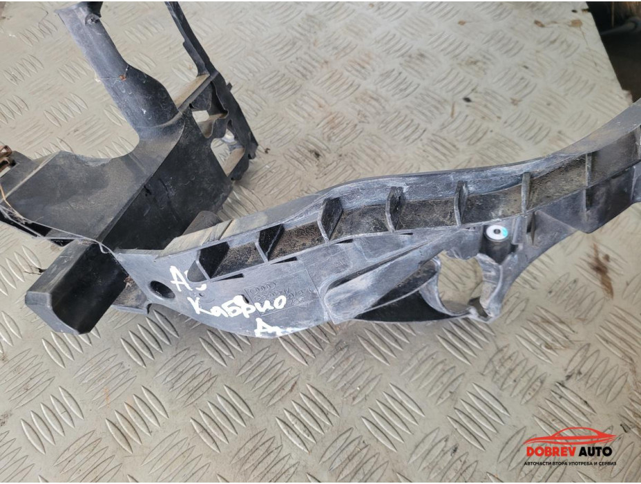 Основа (десен фар) за Audi A5 8F Основа (десен фар) за Audi A5 8F