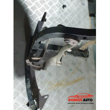 Основа калник (дясна) за Audi A8 D3 4.2 TDI