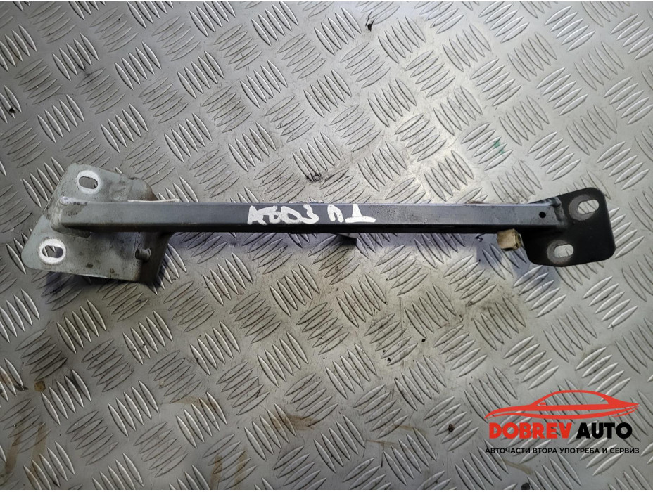 Основа калник (преден десен) за Audi A8 D3 Основа калник (преден десен) за Audi A8 D3