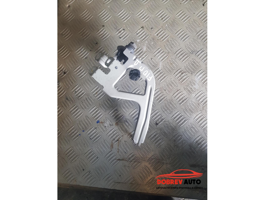 Основа калник (преден десен) за BMW F10 520d Sedan