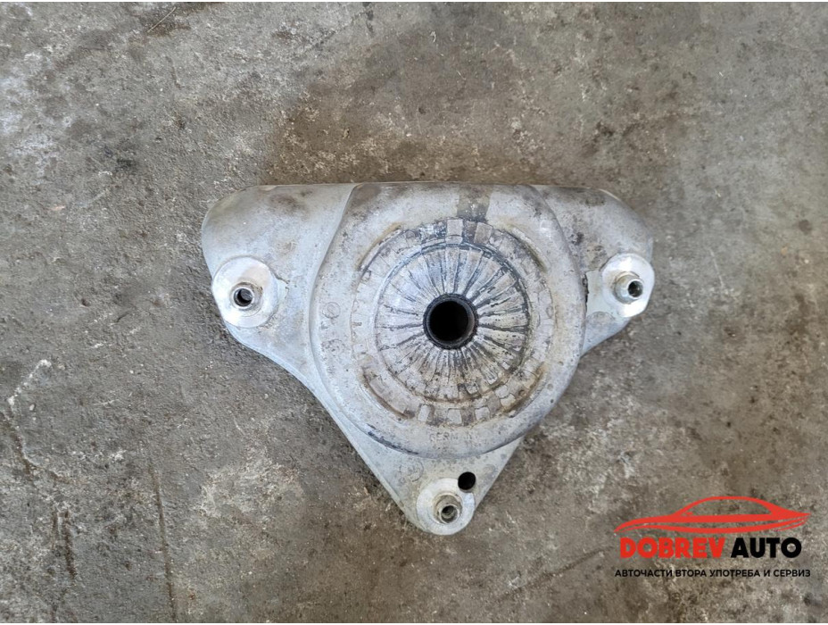 Основа преден десен макферсон за Audi A6 C6 (4F) Основа преден десен макферсон за Audi A6 C6 (4F)