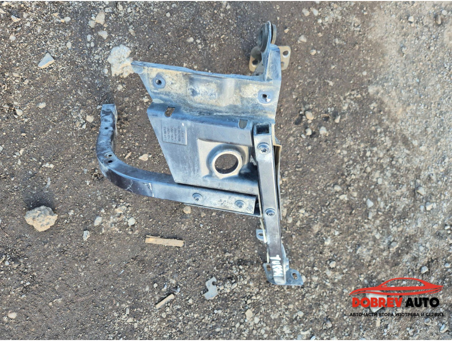 Основа преден ляв калник за Audi A8 D3 4.2TDI