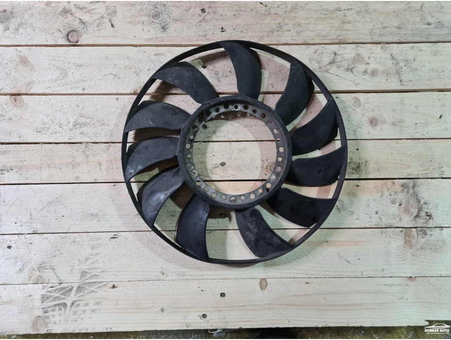 Охладителна перка - Виско за Фолксваген Пасат Б5.5 комби / VW Passat B5.5 2.5 TDI Охладителна перка - Виско за Фолксваген Пасат Б5.5 комби / VW Passat B5.5 2.5 TDI