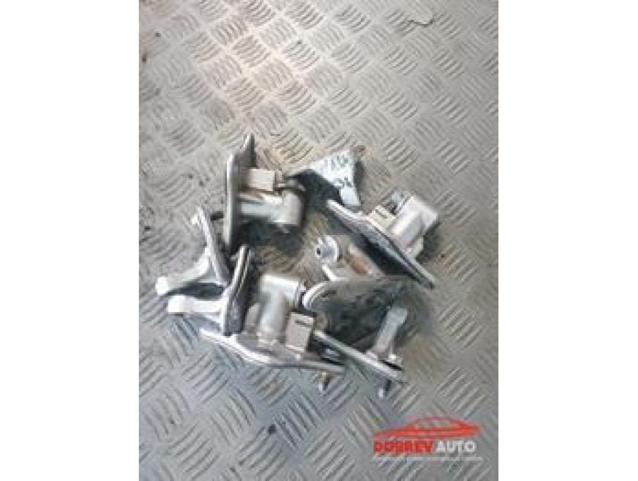 Панти за врати за Mercedes ML 280 W164 Панти за врати за Mercedes ML 280 W164