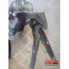 Панти за преден капак за VW Passat CC 