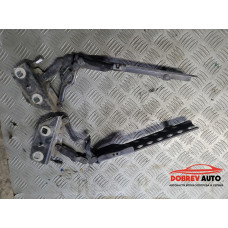 Панти преден капак за Audi A8 D3 4.2 TDI