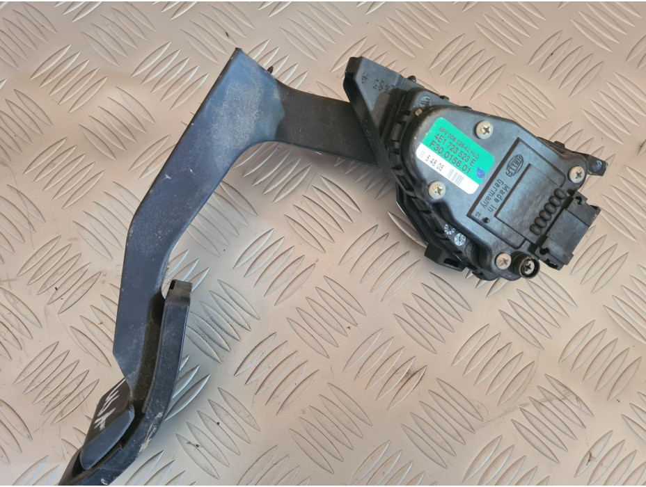 Педал за газ за Audi A8 D3 4.2i Long Педал за газ за Audi A8 D3 4.2i Long