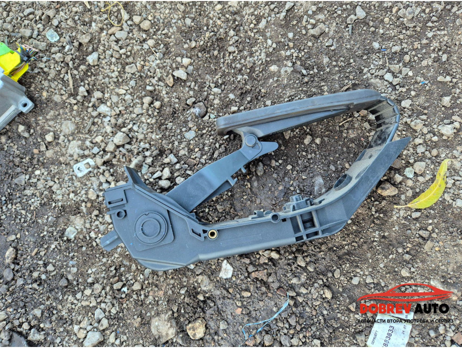 Педал за газ за Mercedes CLS W219 m273 Педал за газ за Mercedes CLS W219 m273