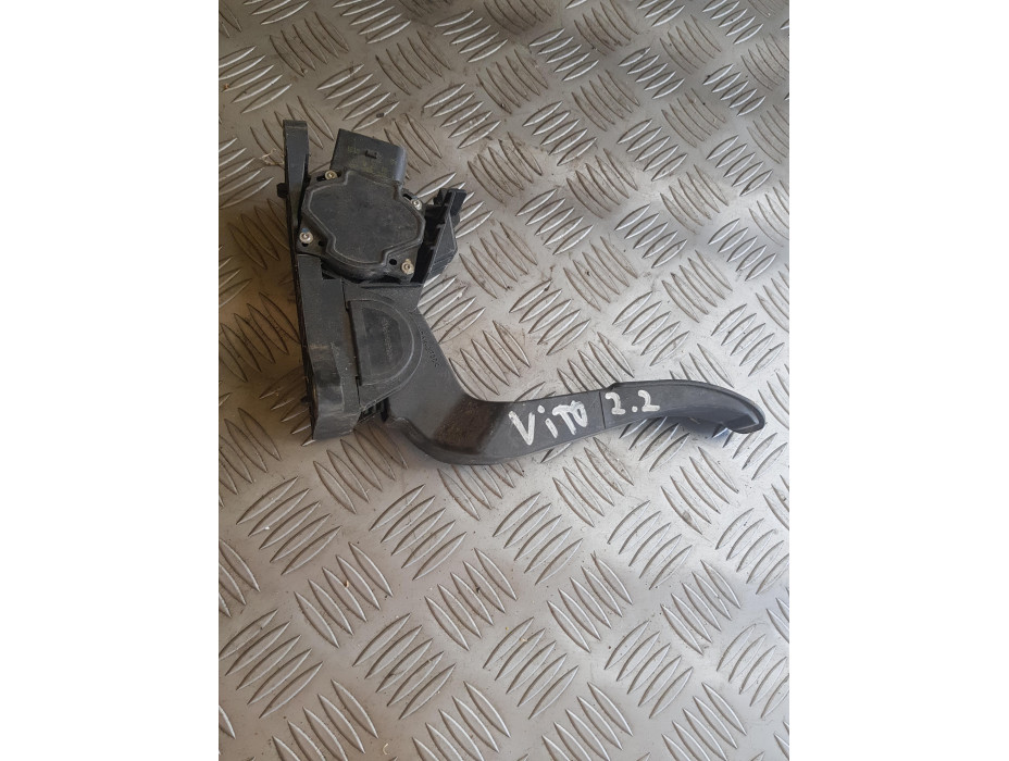 Педал за газ за Mercedes Vito W638 2.2CDI - Автомат Педал за газ за Mercedes Vito W638 2.2CDI - Автомат