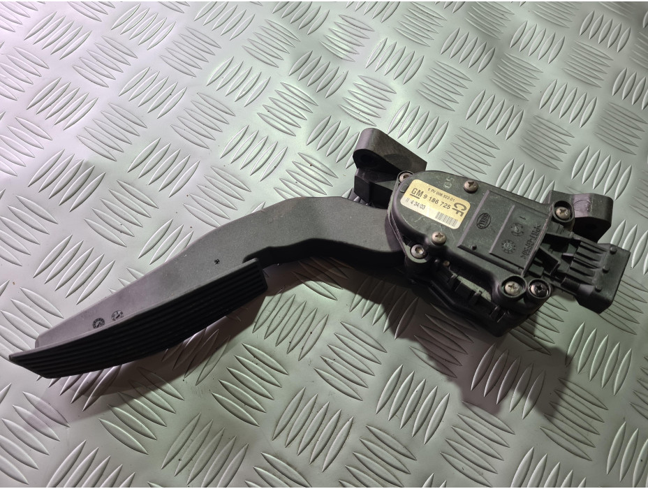 Педал за газ за Opel Vectra C 2.2D - Автоматик