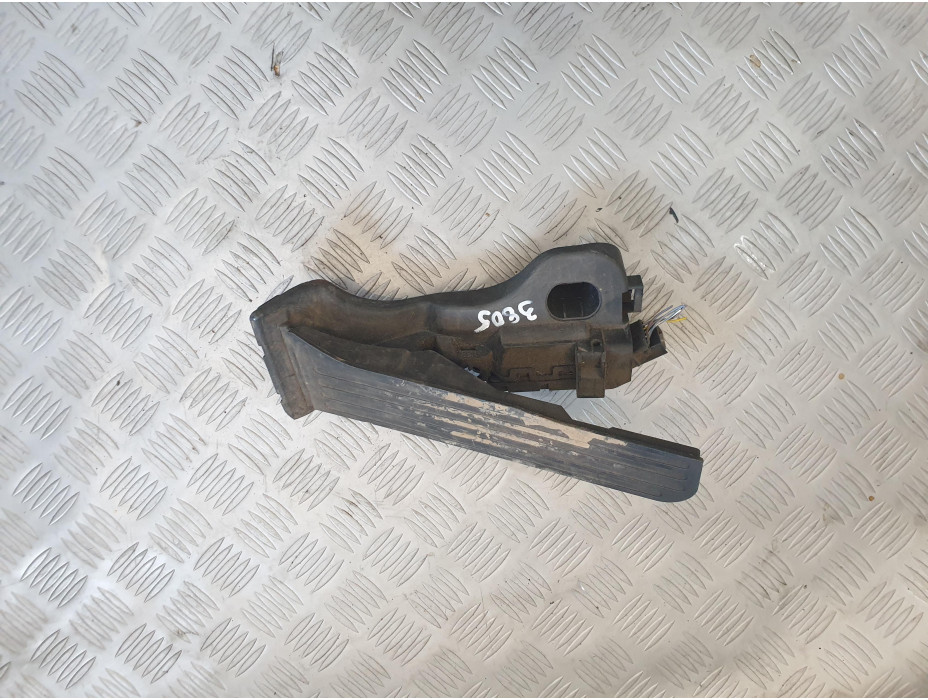 Педал за газ за VW Passat B6 2.0 TDI