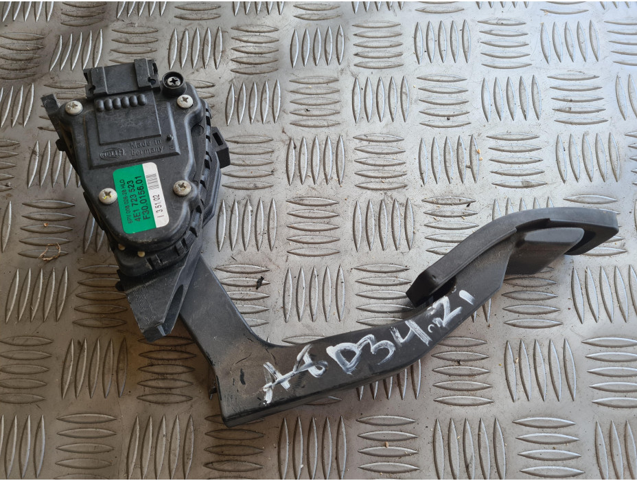 Педал за газ за Ауди А8 Д3 / Audi A8 D3 4.2 i 335к.с. Педал за газ за Ауди А8 Д3 / Audi A8 D3 4.2 i 335к.с.