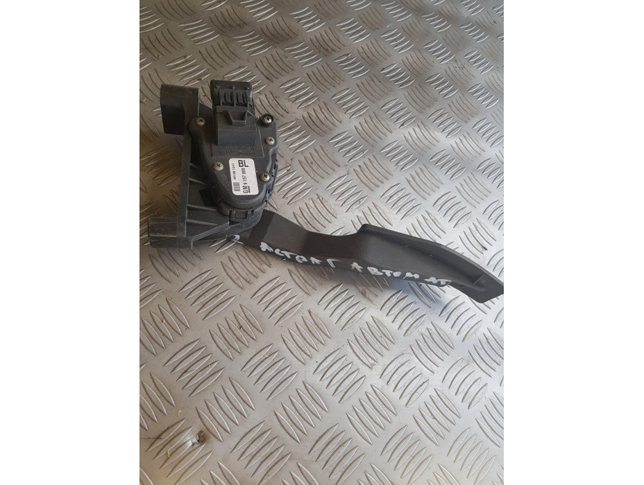 Педал за газ за Опел Астра Г - Автоматик Педал за газ за Опел Астра Г - Автоматик