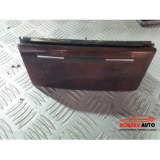 Пепелник (заден) за Audi A8 D3 4.2 TDI