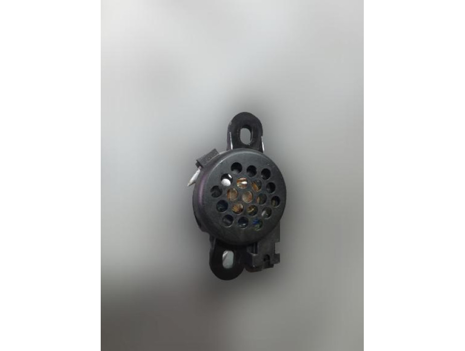 Пищялка за парктроник за Audi A5 8T 2.7TDI Пищялка за парктроник за Audi A5 8T 2.7TDI