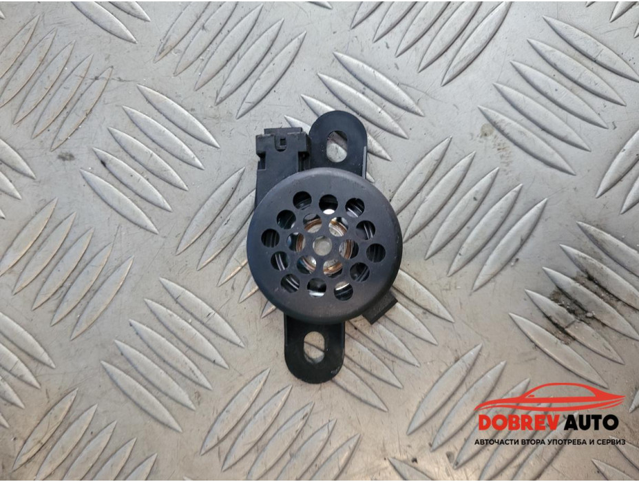 Пищялка парктроник за VW Passat CC Пищялка парктроник за VW Passat CC