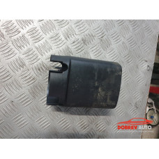 Пластмаса около волана за Mercedes ML 280 CDI W164