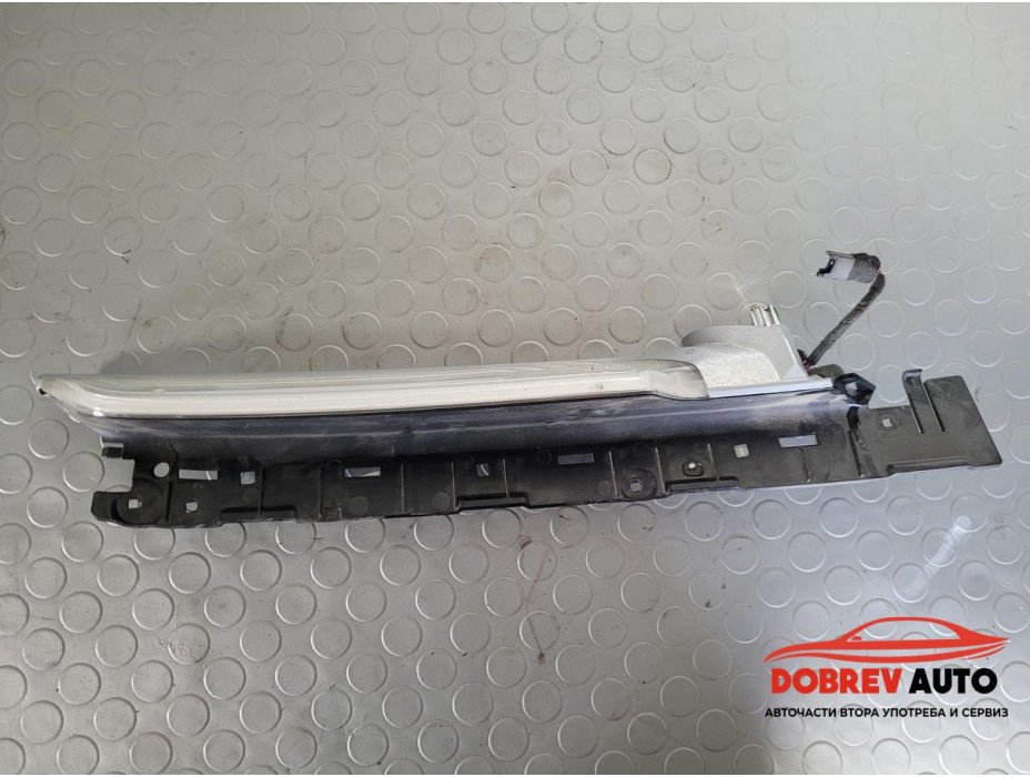 Плафон (заден ляв) за BMW 730d G11