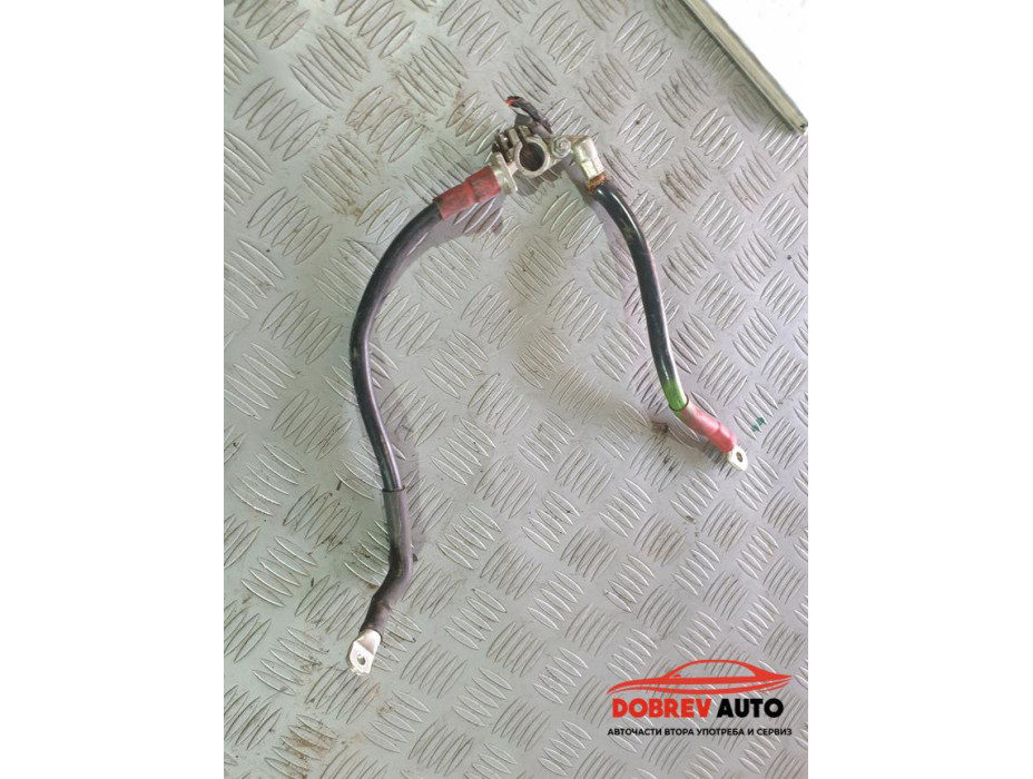 Плюсов кабел за Audi A8 D3 4.2 FSI Long