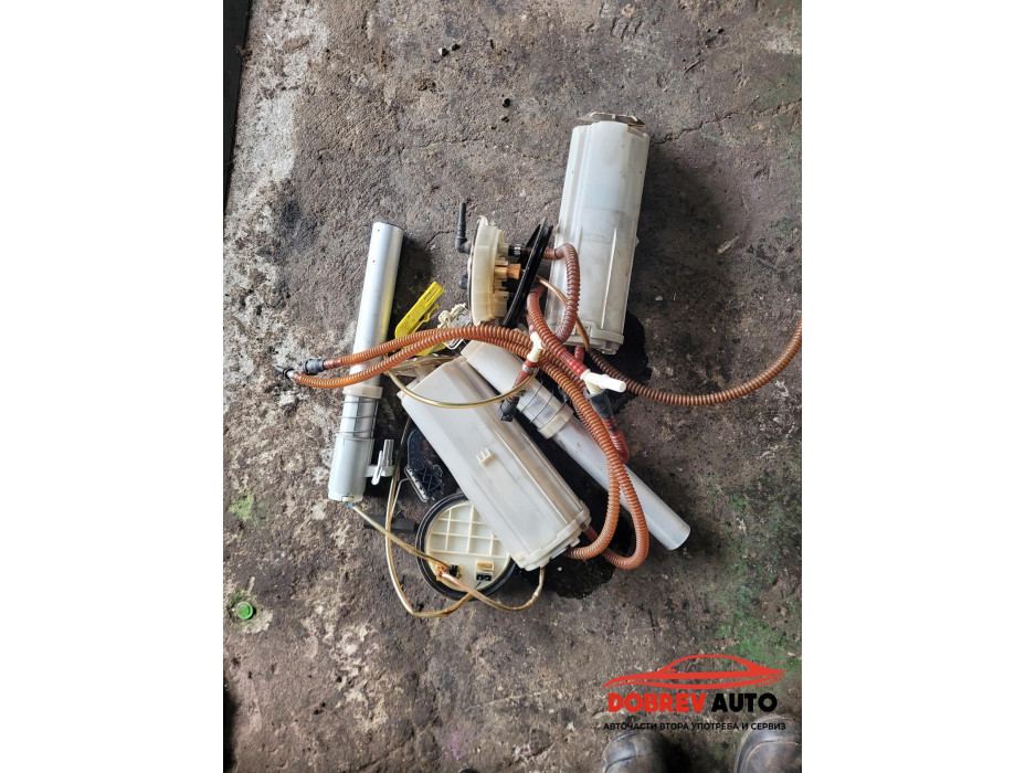 Подкачваща помпа за Audi A8 D3 4.2 FSI Подкачваща помпа за Audi A8 D3 4.2 FSI